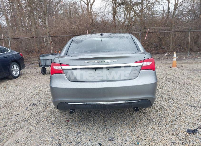 Photo 17 of 2013 Chrysler 200 TOURING (VIN 1C3CCBBG6DN712066)