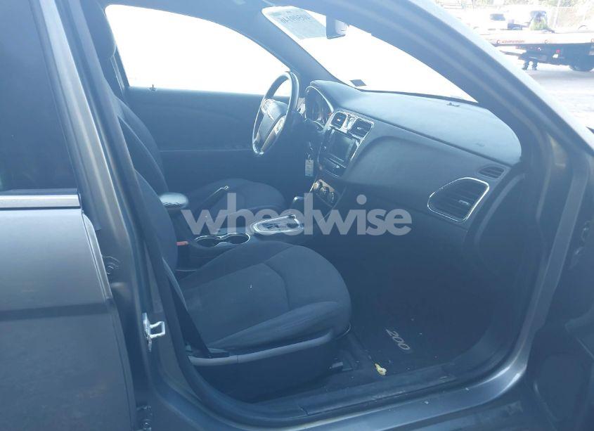 Photo 5 of 2013 Chrysler 200 TOURING (VIN 1C3CCBBG6DN723648)