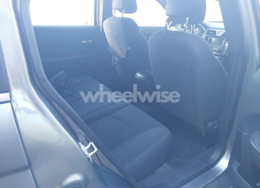 Photo 8 of 2013 Chrysler 200 TOURING (VIN 1C3CCBBG6DN723648)