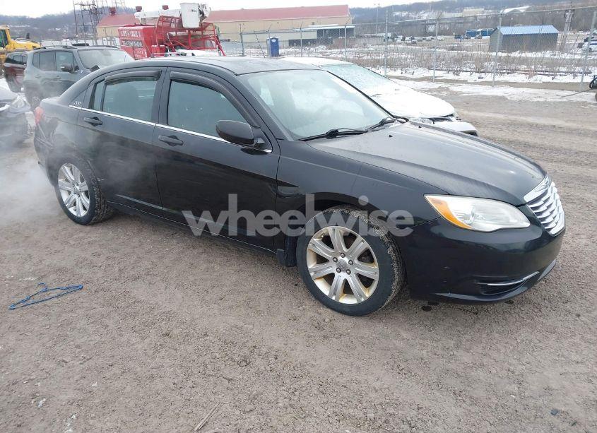 2012 Chrysler 200 TOURING (VIN 1C3CCBBG7CN175206) main photo