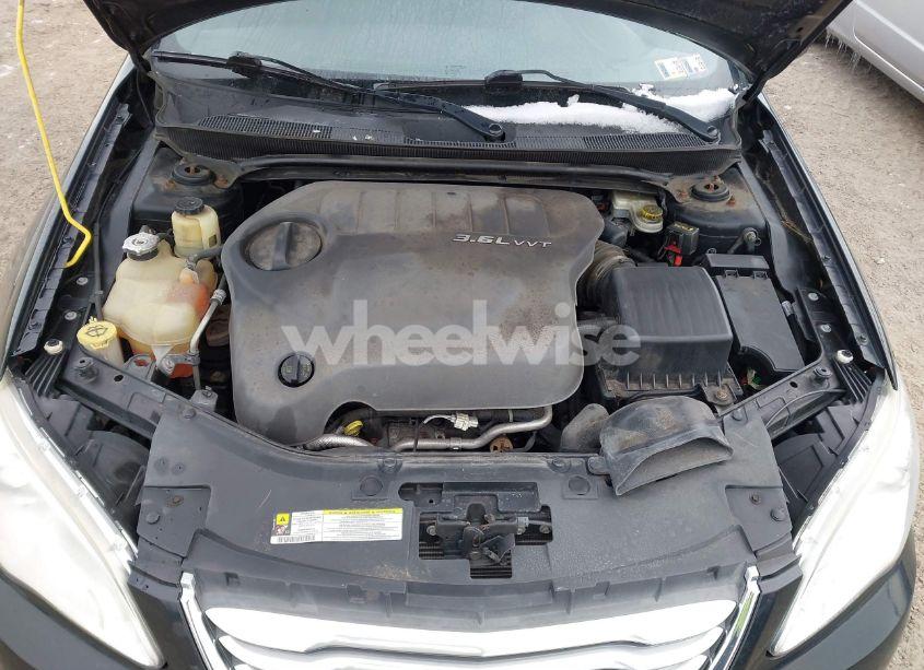 Photo 10 of 2012 Chrysler 200 TOURING (VIN 1C3CCBBG7CN175206)