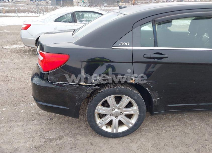 Photo 6 of 2012 Chrysler 200 TOURING (VIN 1C3CCBBG7CN175206)