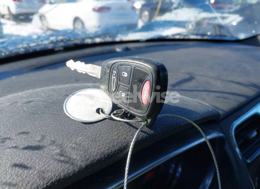 Photo 11 of 2012 Chrysler 200 TOURING (VIN 1C3CCBBG7CN228423)