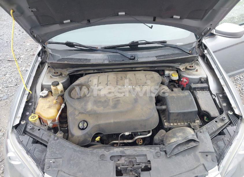 Photo 10 of 2013 Chrysler 200 TOURING (VIN 1C3CCBBG7DN715834)