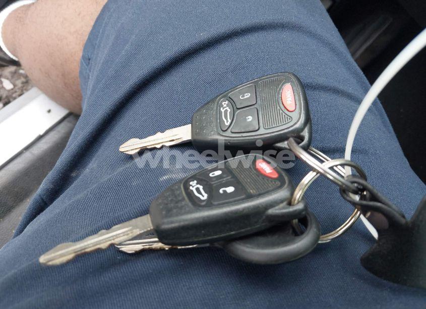 Photo 11 of 2013 Chrysler 200 TOURING (VIN 1C3CCBBG7DN715834)