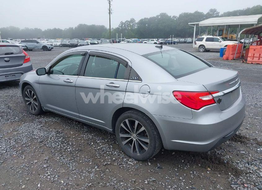 Photo 3 of 2013 Chrysler 200 TOURING (VIN 1C3CCBBG7DN715834)