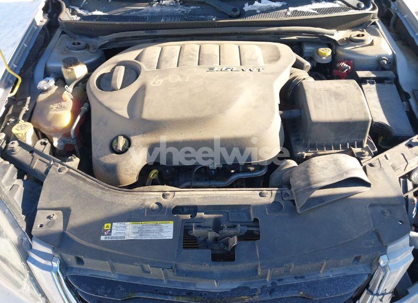 Photo 10 of 2013 Chrysler 200 TOURING (VIN 1C3CCBBG7DN720399)