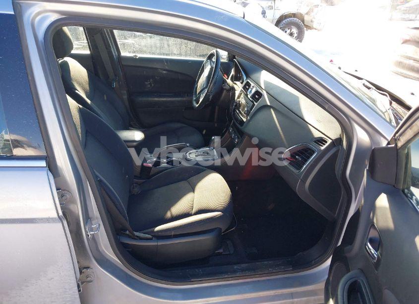 Photo 5 of 2013 Chrysler 200 TOURING (VIN 1C3CCBBG7DN720399)