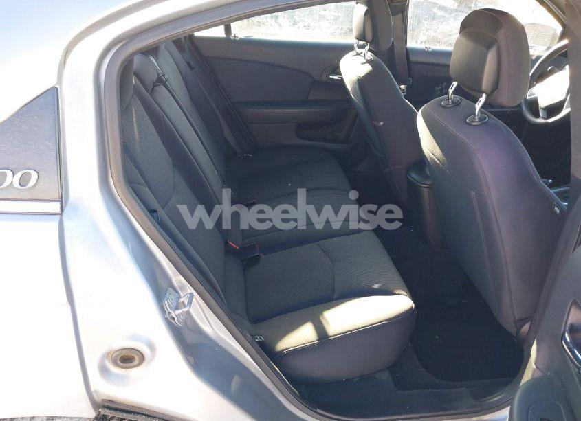 Photo 8 of 2013 Chrysler 200 TOURING (VIN 1C3CCBBG7DN720399)