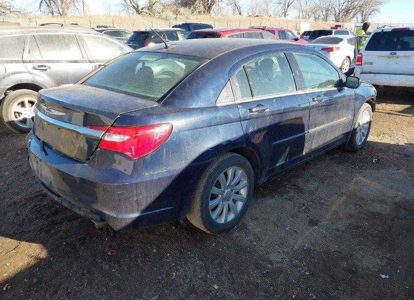 Photo 4 of 2014 Chrysler 200 TOURING (VIN 1C3CCBBG7EN183972)