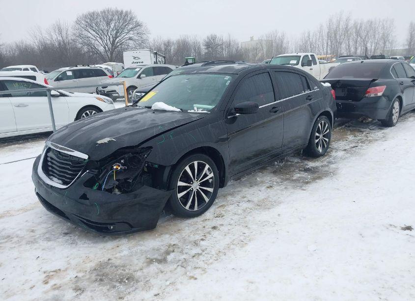 Photo 2 of 2013 Chrysler 200 TOURING (VIN 1C3CCBBG8DN715678)