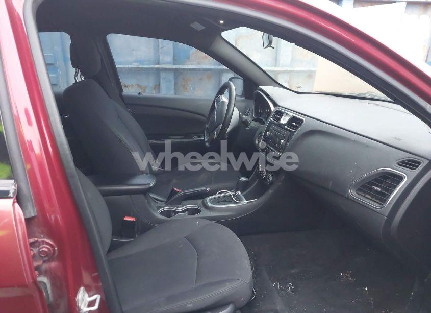 Photo 5 of 2014 Chrysler 200 TOURING (VIN 1C3CCBBG8EN105720)