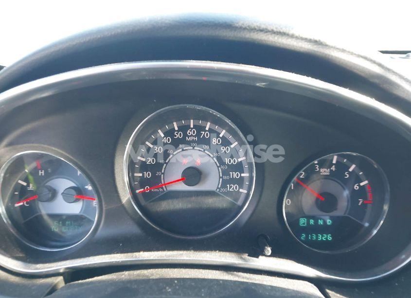 Photo 7 of 2014 Chrysler 200 TOURING (VIN 1C3CCBBG8EN105720)