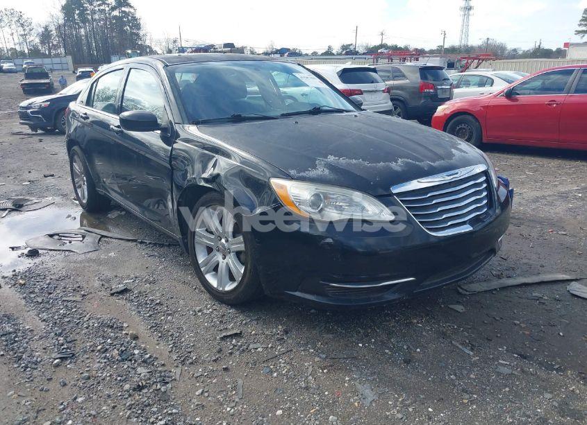 2012 Chrysler 200 TOURING (VIN 1C3CCBBG9CN106775) main photo