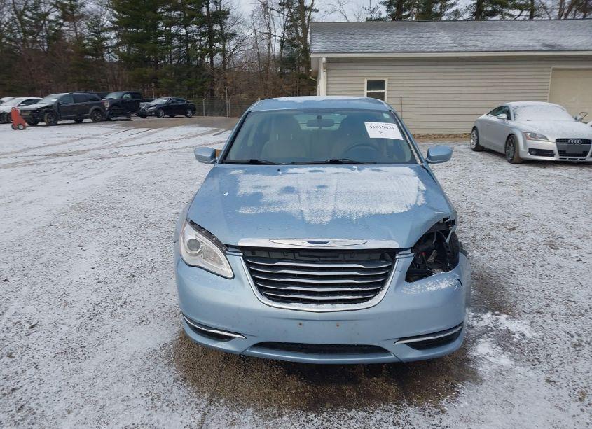 Photo 12 of 2012 Chrysler 200 TOURING (VIN 1C3CCBBG9CN329060)