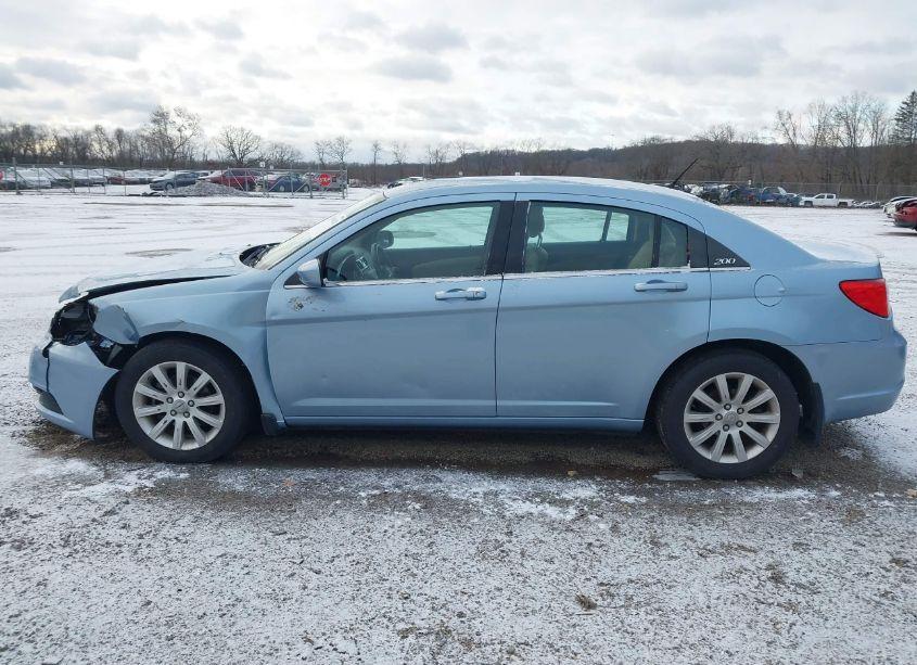 Photo 14 of 2012 Chrysler 200 TOURING (VIN 1C3CCBBG9CN329060)