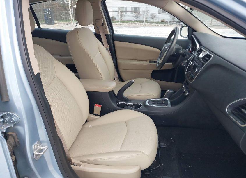 Photo 5 of 2012 Chrysler 200 TOURING (VIN 1C3CCBBG9CN329060)