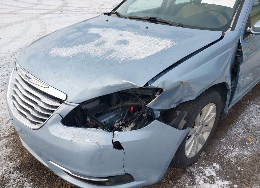 Photo 6 of 2012 Chrysler 200 TOURING (VIN 1C3CCBBG9CN329060)