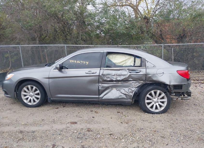 Photo 15 of 2013 Chrysler 200 TOURING (VIN 1C3CCBBG9DN623933)