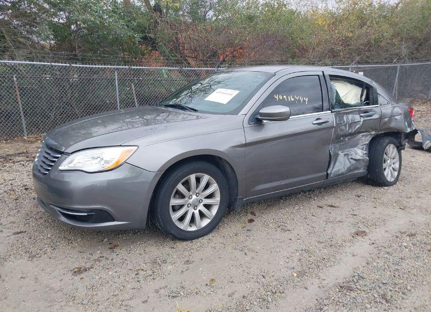 Photo 2 of 2013 Chrysler 200 TOURING (VIN 1C3CCBBG9DN623933)