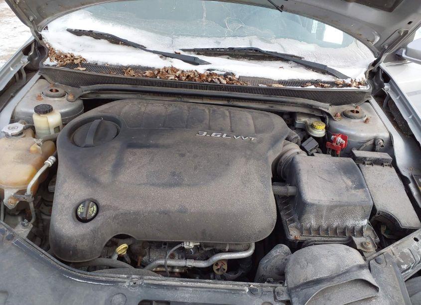 Photo 10 of 2013 Chrysler 200 TOURING (VIN 1C3CCBBG9DN659864)