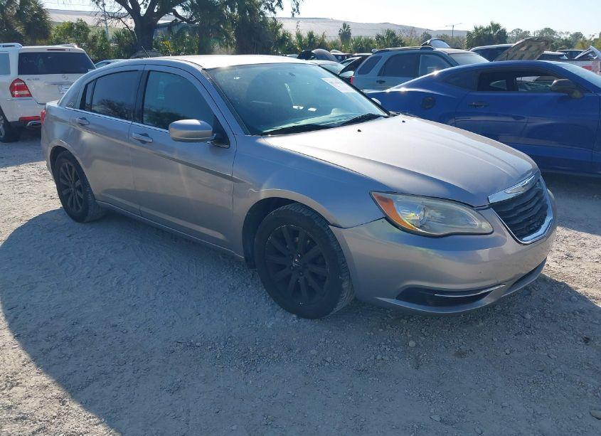 2013 Chrysler 200 TOURING (VIN 1C3CCBBG9DN731548) main photo