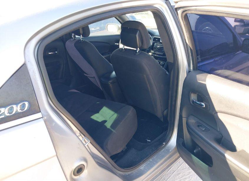 Photo 8 of 2013 Chrysler 200 TOURING (VIN 1C3CCBBG9DN731548)