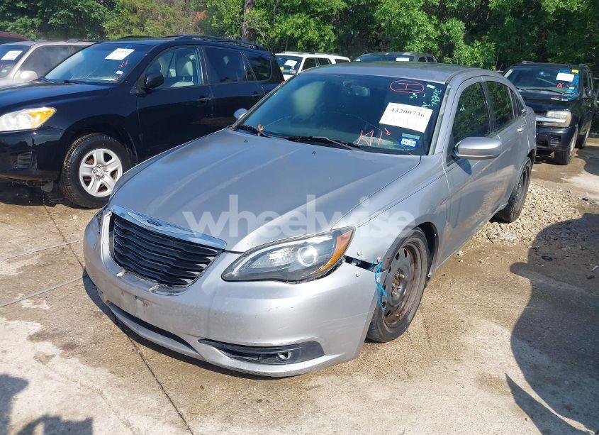 Photo 2 of 2013 Chrysler 200 TOURING (VIN 1C3CCBBG9DN738418)