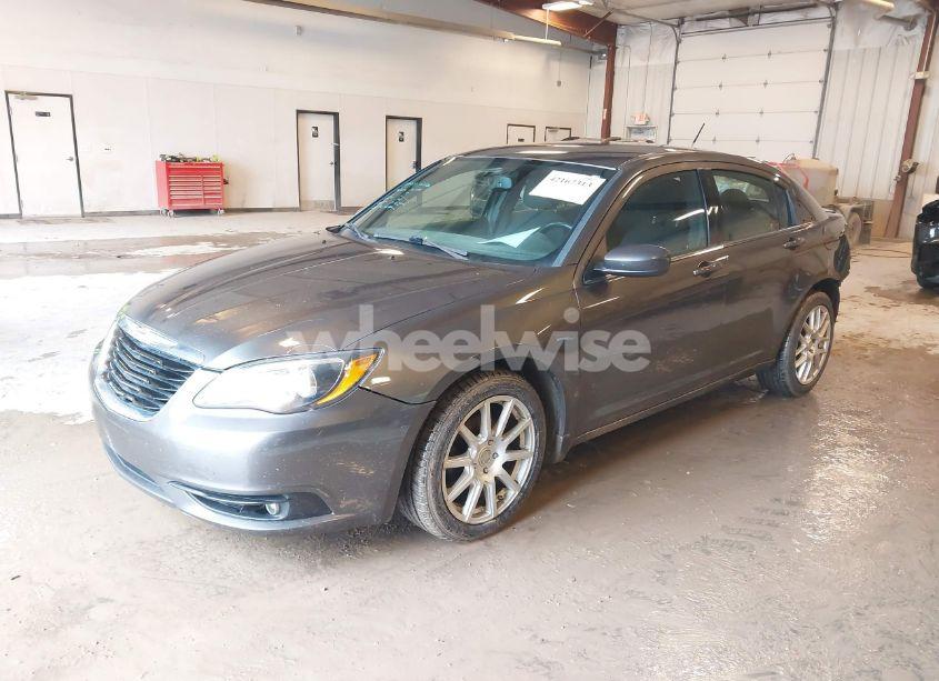 Photo 2 of 2014 Chrysler 200 TOURING (VIN 1C3CCBBG9EN193077)