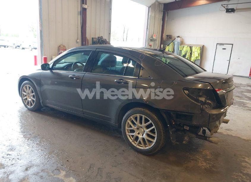 Photo 3 of 2014 Chrysler 200 TOURING (VIN 1C3CCBBG9EN193077)