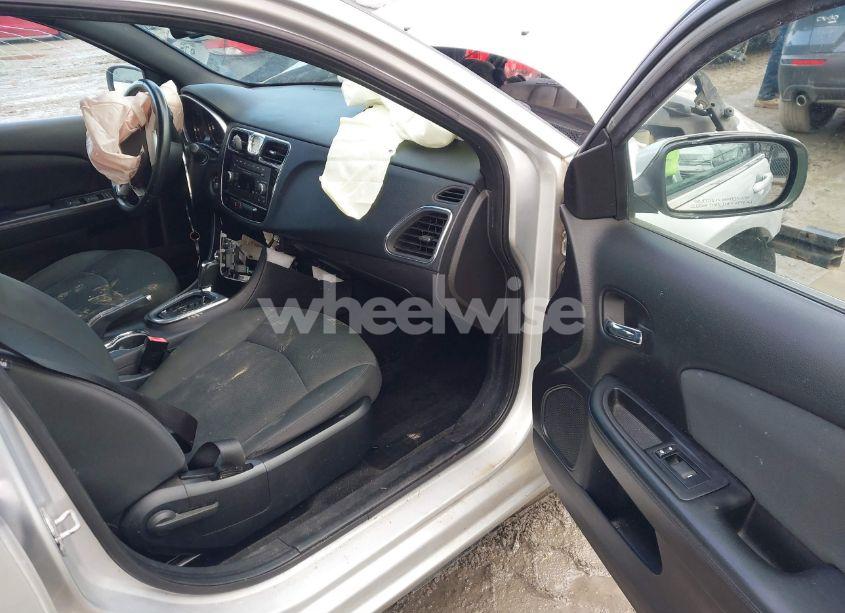 Photo 5 of 2012 Chrysler 200 TOURING (VIN 1C3CCBBGXCN101892)