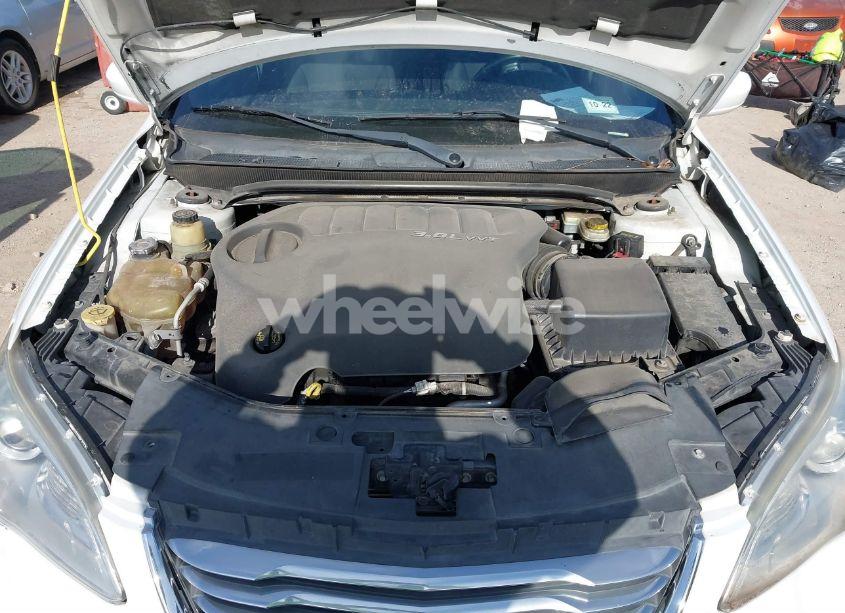 Photo 10 of 2013 Chrysler 200 TOURING (VIN 1C3CCBBGXDN607904)