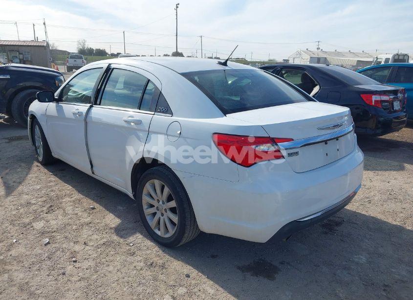 Photo 3 of 2013 Chrysler 200 TOURING (VIN 1C3CCBBGXDN607904)