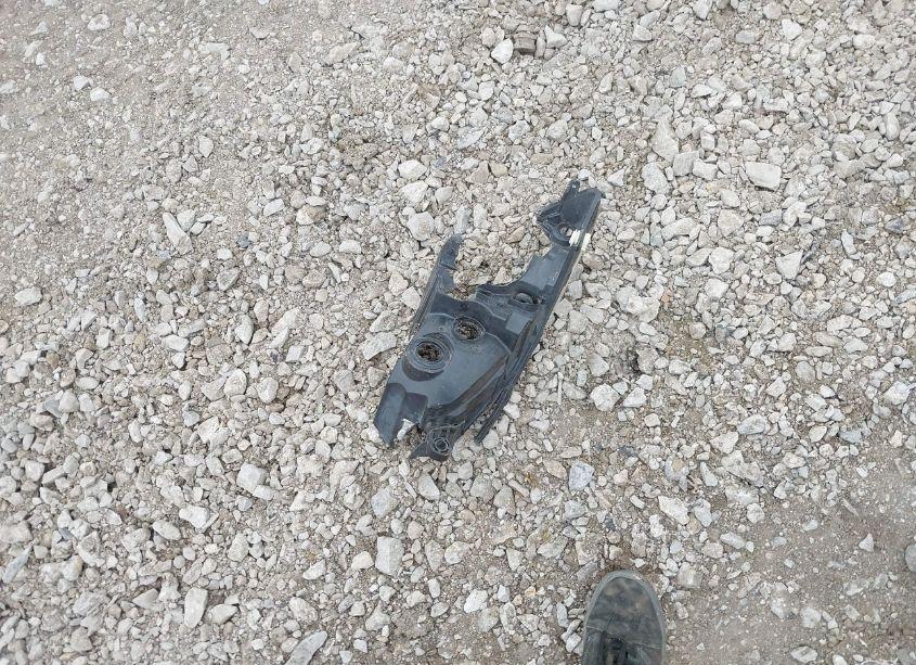 Photo 12 of 2013 Chrysler 200 TOURING (VIN 1C3CCBBGXDN678245)