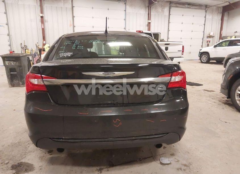 Photo 16 of 2014 Chrysler 200 TOURING (VIN 1C3CCBBGXEN152716)