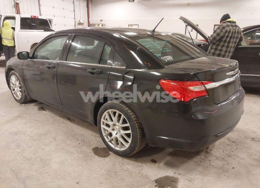 Photo 3 of 2014 Chrysler 200 TOURING (VIN 1C3CCBBGXEN152716)