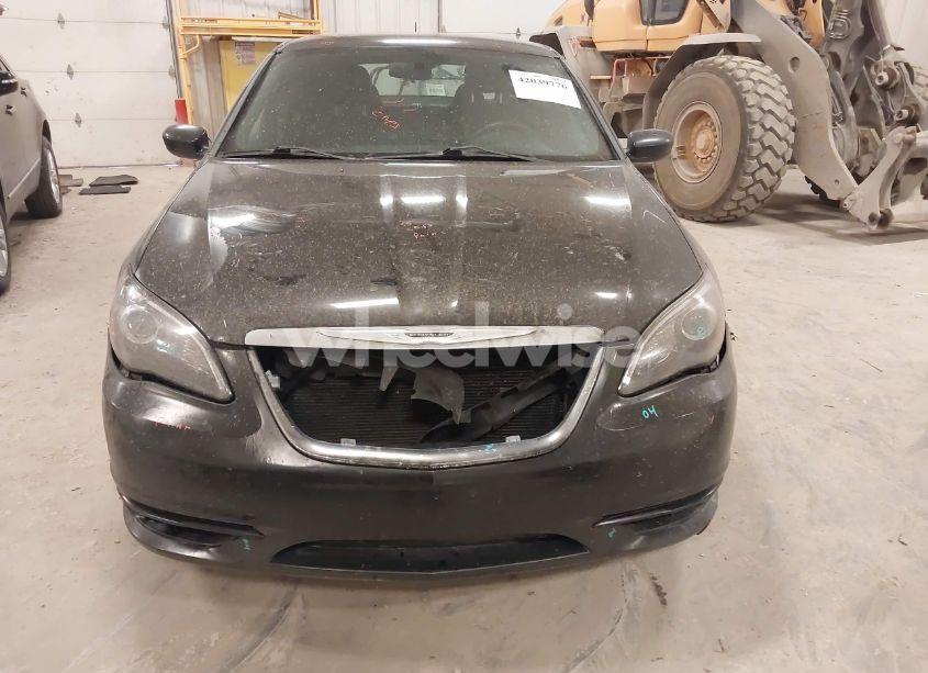 Photo 6 of 2014 Chrysler 200 TOURING (VIN 1C3CCBBGXEN152716)