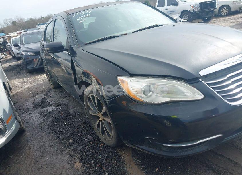 2014 Chrysler 200 TOURING (VIN 1C3CCBBGXEN159522) main photo