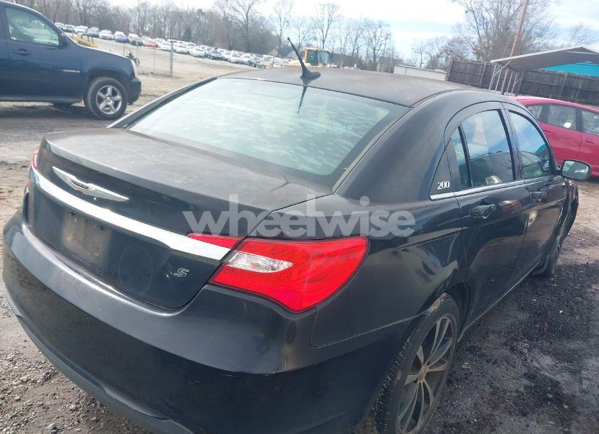 Photo 4 of 2014 Chrysler 200 TOURING (VIN 1C3CCBBGXEN159522)