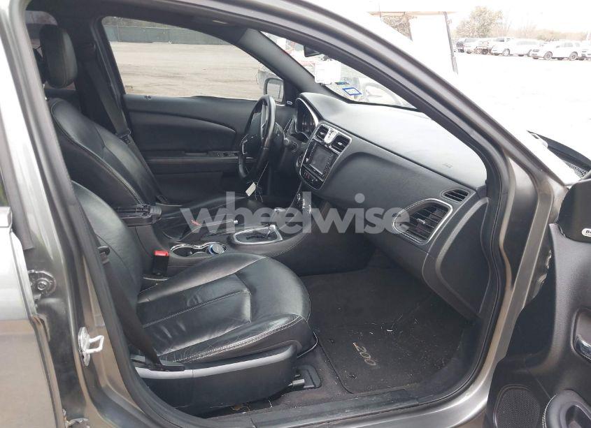 Photo 5 of 2012 Chrysler 200 LIMITED (VIN 1C3CCBCB0CN162106)