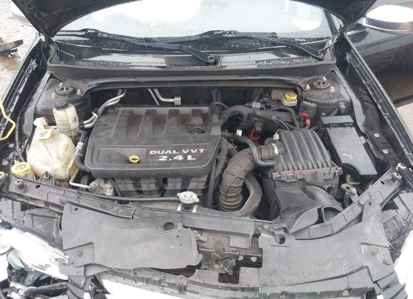 Photo 10 of 2012 Chrysler 200 LIMITED (VIN 1C3CCBCB1CN304107)