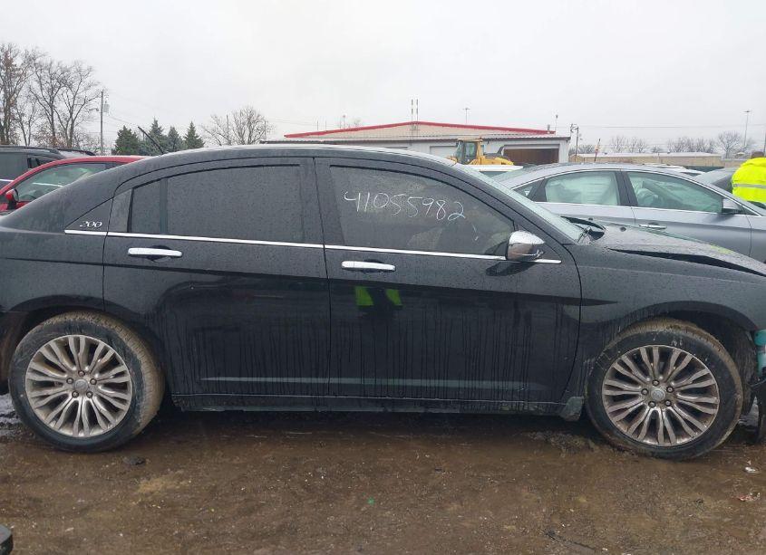 Photo 13 of 2012 Chrysler 200 LIMITED (VIN 1C3CCBCB1CN304107)