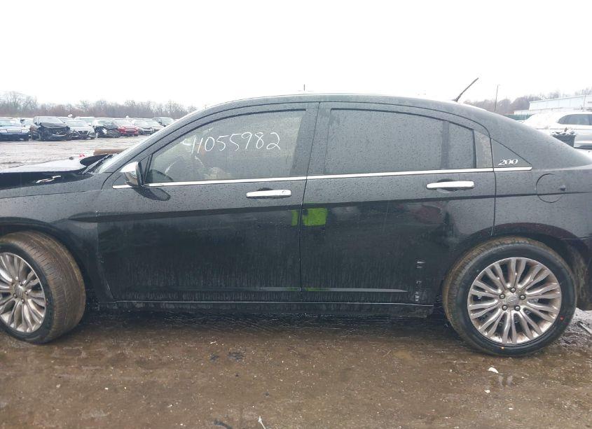 Photo 14 of 2012 Chrysler 200 LIMITED (VIN 1C3CCBCB1CN304107)