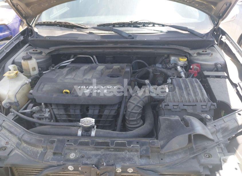 Photo 10 of 2012 Chrysler 200 LIMITED (VIN 1C3CCBCB1CN308772)
