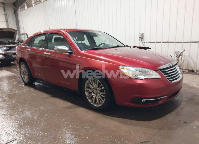 2012 Chrysler 200 LIMITED (VIN 1C3CCBCB3CN121758) main photo