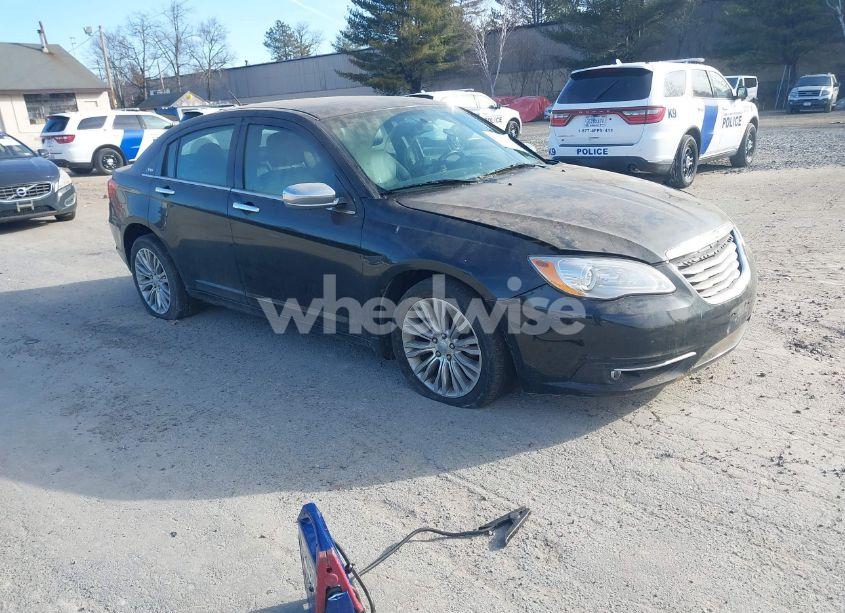 2012 Chrysler 200 LIMITED (VIN 1C3CCBCB3CN307817) main photo