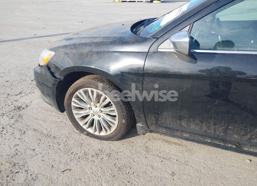 Photo 6 of 2012 Chrysler 200 LIMITED (VIN 1C3CCBCB3CN307817)