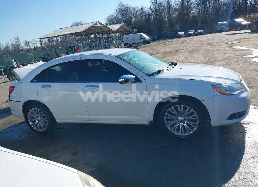Photo 13 of 2012 Chrysler 200 LIMITED (VIN 1C3CCBCB5CN146306)