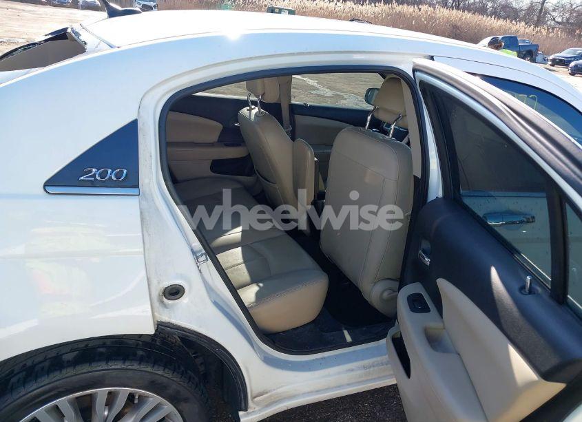 Photo 8 of 2012 Chrysler 200 LIMITED (VIN 1C3CCBCB5CN146306)
