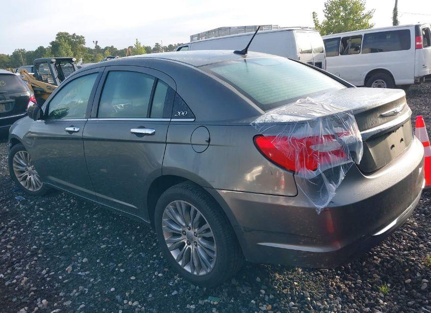 Photo 3 of 2012 Chrysler 200 LIMITED (VIN 1C3CCBCB5CN304594)